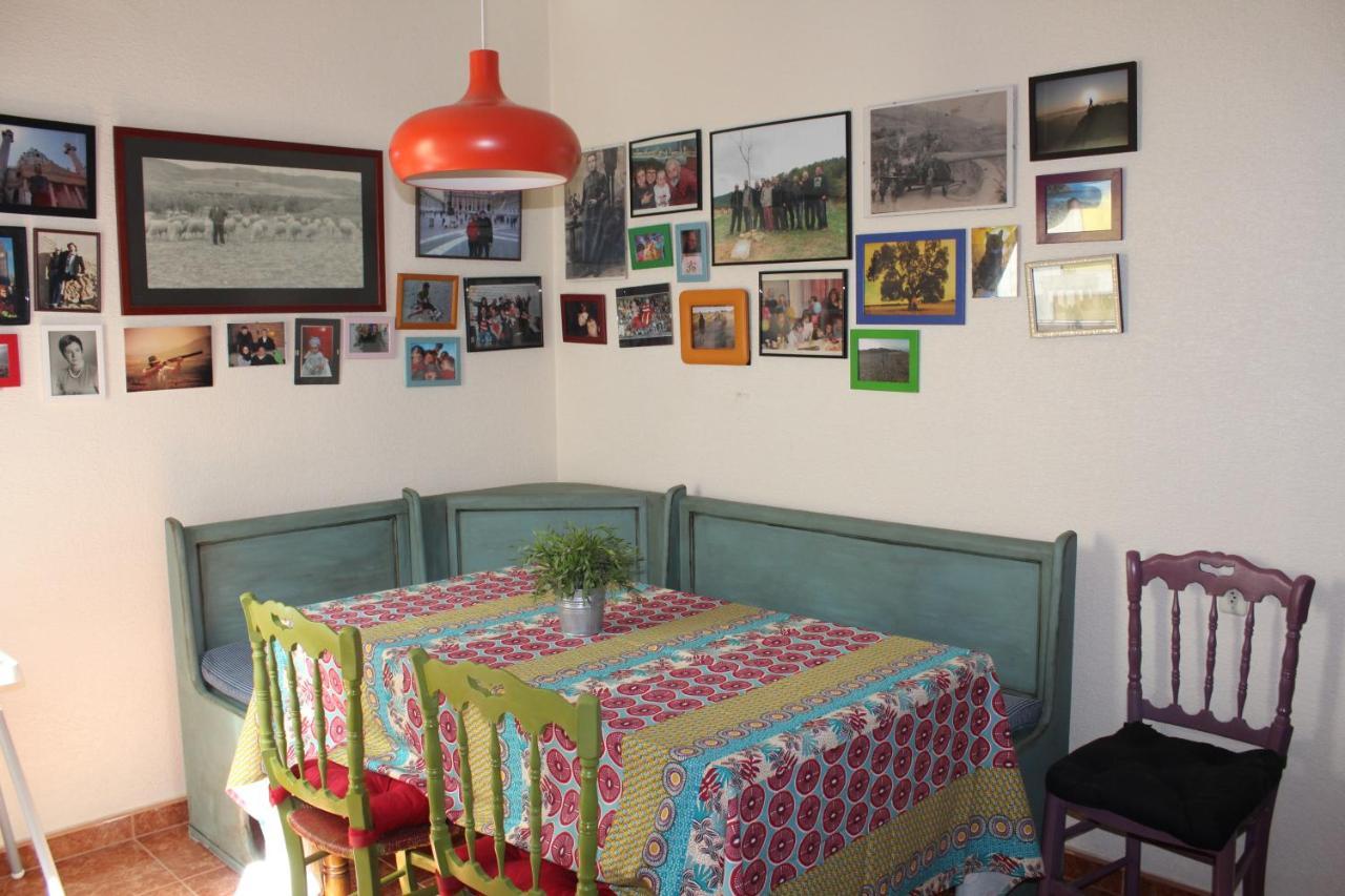 Alojamiento Casa De Pueblo Caudete Bagian luar foto